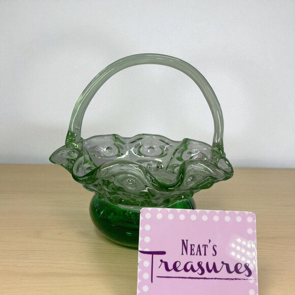 Hand Made SEA MIST GREEN Ruffled Circles Eye Handled Art Glass 7" Tall Basket - Picture 1 of 16